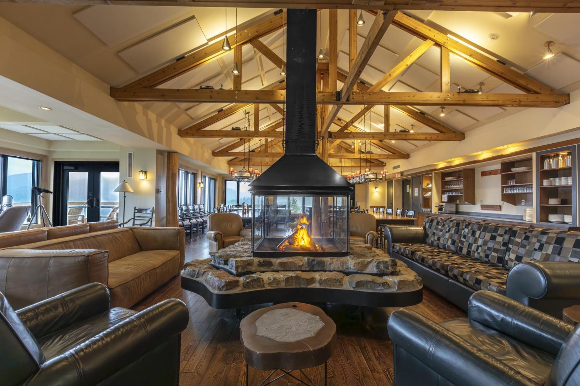 Auberge De Montagne Des Chic-Chocs Mountain Lodge - Sepaq Sainte Anne des Monts Ngoại thất bức ảnh